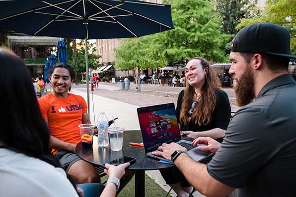 A group of UTSA Online students in San Antonio