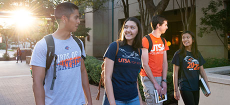 UTSA students on Main Campus